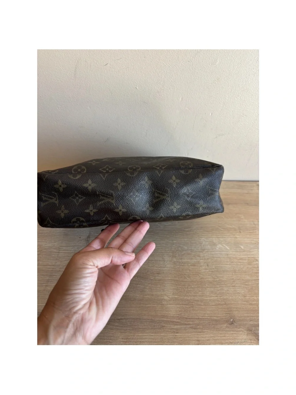 Authentic Louis Vuitton monogram toiletry canvas case